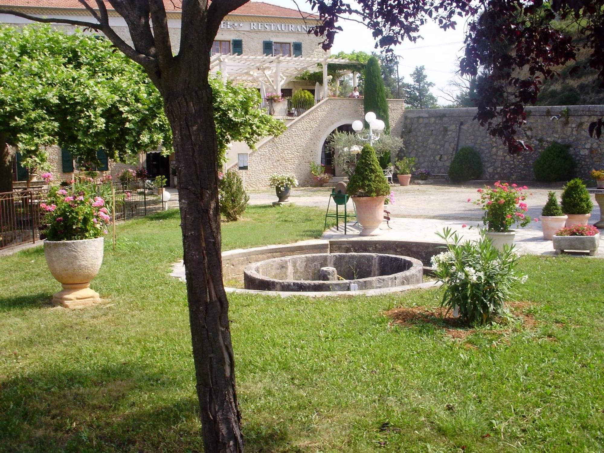 Du Moulin Hotel 3*